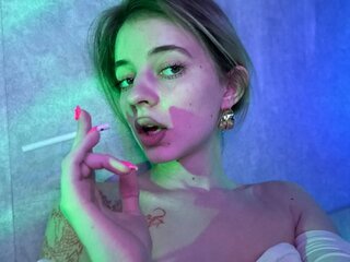 Online videos show TinaQueen